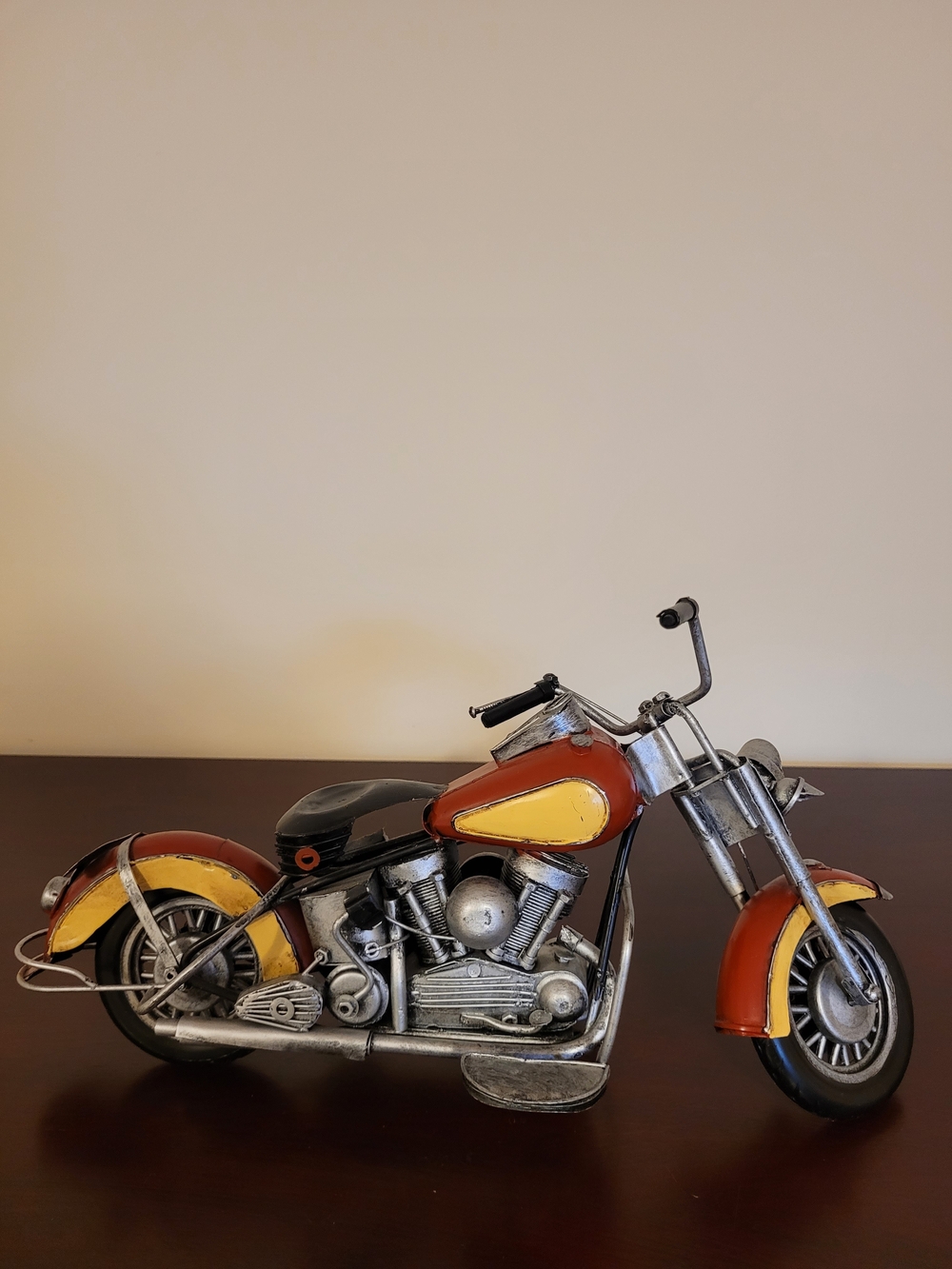 13" Vintage Hand-made Retro Metal motorcycle Decor Red And Yellow